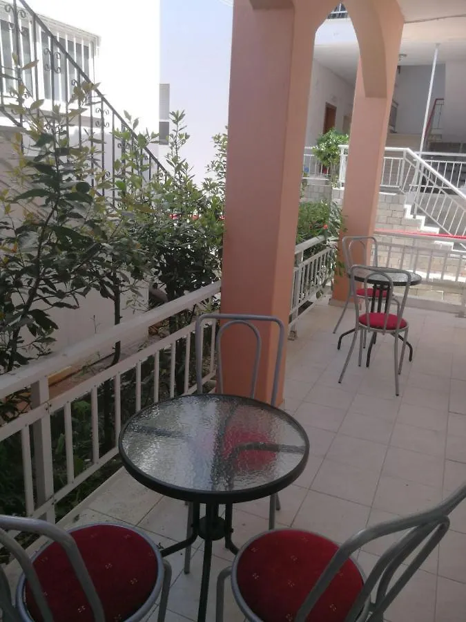 Ta Apartment 0*, Pefkochori